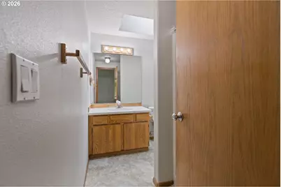 2393 SW 1st St, Gresham, OR 97080 - Photo 31