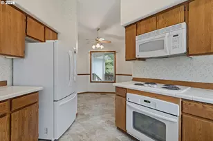 2393 SW 1st St, Gresham, OR 97080 - Photo 25