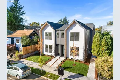 1865 SE Tacoma St #3, Portland, OR 97202 - Photo 1