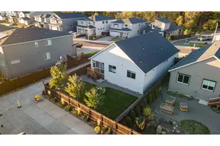 626 SW 49th Dr, Gresham, OR 97080 - Photo 9