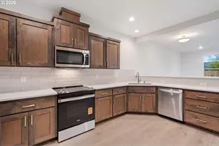 13902 NE 64th Cir, Vancouver, WA 98682 - Photo 9