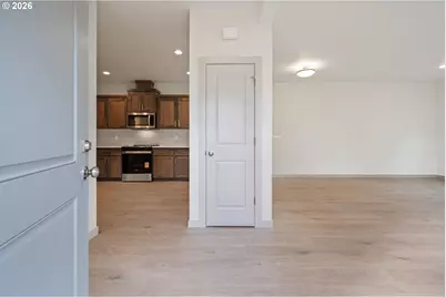 13902 NE 64th Cir, Vancouver, WA 98682 - Photo 5