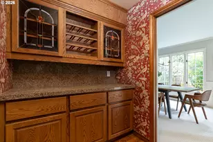 4077 Buck Brush Ln, Lake Oswego, OR 97035 - Photo 13