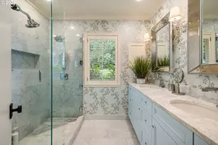 12727 S Iron Mountain Blvd, Portland, OR 97219 - Photo 37