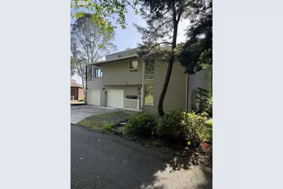1253 NE East Lagoon Dr, Lincoln City, OR 97367 - Photo 1