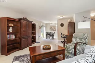 9305 SW Brooks Bend Pl, Portland, OR 97223 - Photo 7
