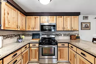 1011 Rose St, Junction City, OR 97448 - Photo 15