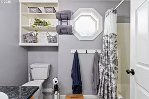 1011 Rose St, Junction City, OR 97448 - Photo 35