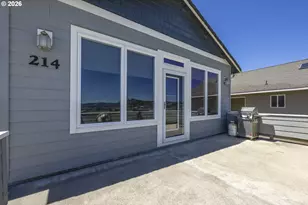 214 NW Oceania Dr, Waldport, OR 97394 - Photo 37