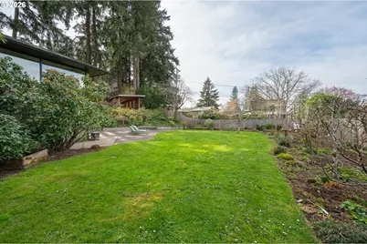 2260 Lincoln St, Eugene, OR 97405 - Photo 45