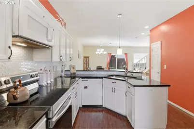 610 E Camden Ln, Newberg, OR 97132 - Photo 7