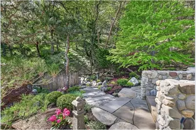 237 Granite St, Ashland, OR 97520 - Photo 27