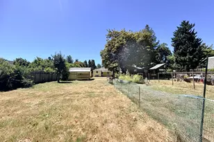 425 W Umpqua St, Roseburg, OR 97471 - Photo 23