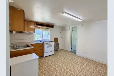 425 W Umpqua St, Roseburg, OR 97471 - Photo 29