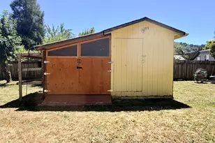 425 W Umpqua St, Roseburg, OR 97471 - Photo 25