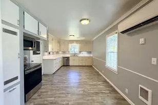 425 W Umpqua St, Roseburg, OR 97471 - Photo 9