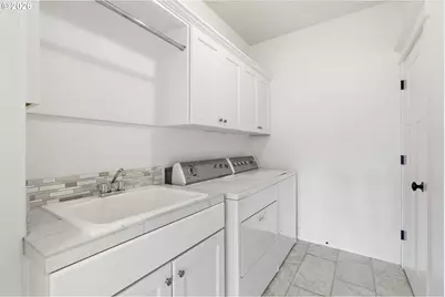 462 Turnberry Ave, Woodburn, OR 97071 - Photo 27