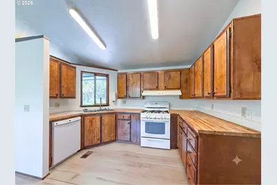 96134 Foxglove Way, Brookings, OR 97415 - Photo 3