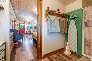 362 E Washington Ave, Brownsville, OR 97327 - Photo 33