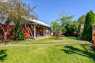 362 E Washington Ave, Brownsville, OR 97327 - Photo 45
