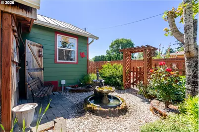 362 E Washington Ave, Brownsville, OR 97327 - Photo 41