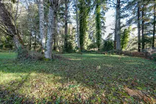 735 3rd St, Gearhart, OR 97138 - Photo 17