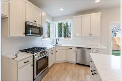 4515 SE 79th Ave, Portland, OR 97206 - Photo 5