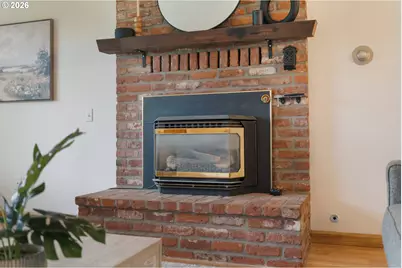 24950 NE Airport Rd, Aurora, OR 97002 - Photo 9