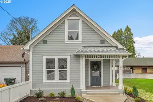 209 SE Currin St, Estacada, OR 97023 - Photo 1