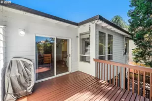 9174 SW Waverly Dr, Portland, OR 97224 - Photo 29