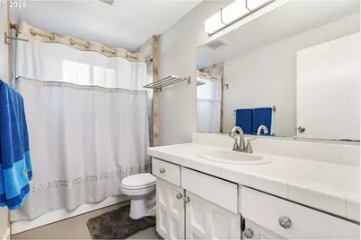 21629 NE Lachenview Ln, Fairview, OR 97024 - Photo 17