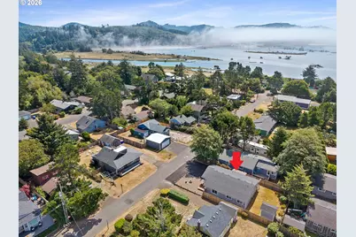 6731 SW Harbor Ave, Lincoln City, OR 97367 - Photo 19