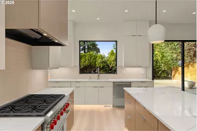 1225 Spruce St, Lake Oswego, OR 97034 - Photo 15