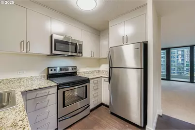 255 SW Harrison St #9D, Portland, OR 97201 - Photo 13
