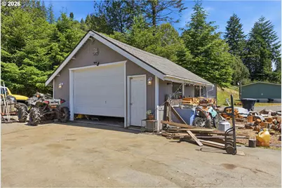 92768 Beaver Creek Ln, Coos Bay, OR 97420 - Photo 29