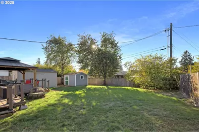 1756 10th St, Springfield, OR 97477 - Photo 29