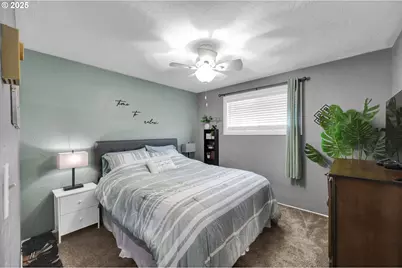 1756 10th St, Springfield, OR 97477 - Photo 23