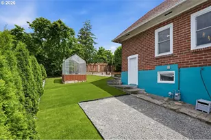 914 NE 92nd Ave, Portland, OR 97220 - Photo 25