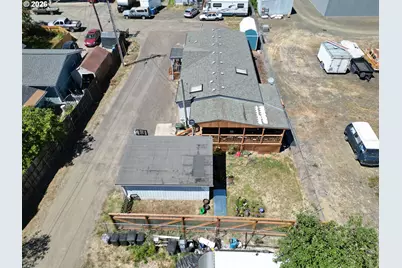 826 W Dean Ave, Sutherlin, OR 97479 - Photo 47