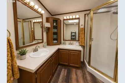 826 W Dean Ave, Sutherlin, OR 97479 - Photo 21