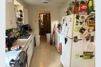 3460 Oxbow Way, Eugene, OR 97401 - Photo 11