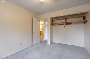 2727 Gateway St, Springfield, OR 97477 - Photo 17