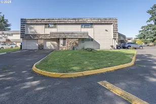 2727 Gateway St, Springfield, OR 97477 - Photo 3