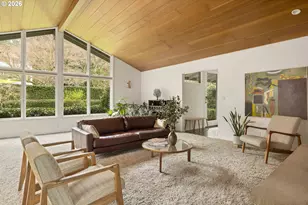 7175 SW Dogwood Pl, Portland, OR 97225 - Photo 9