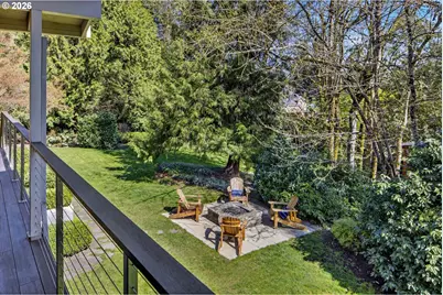 7175 SW Dogwood Pl, Portland, OR 97225 - Photo 15