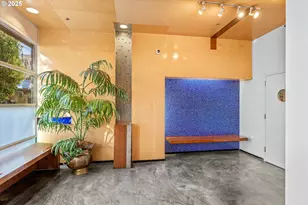 533 NE Holladay St, Portland, OR 97232 - Photo 37