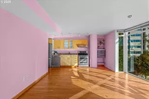 533 NE Holladay St, Portland, OR 97232 - Photo 11