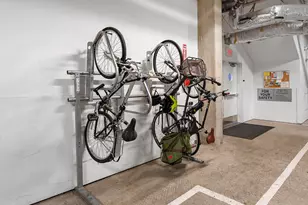 533 NE Holladay St, Portland, OR 97232 - Photo 39