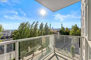 533 NE Holladay St, Portland, OR 97232 - Photo 19