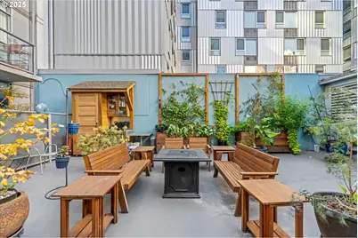 533 NE Holladay St #605, Portland, OR 97232 - Photo 31